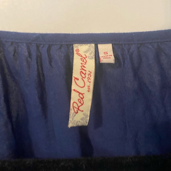 Red Camel Blouse - Picture 3 of 4